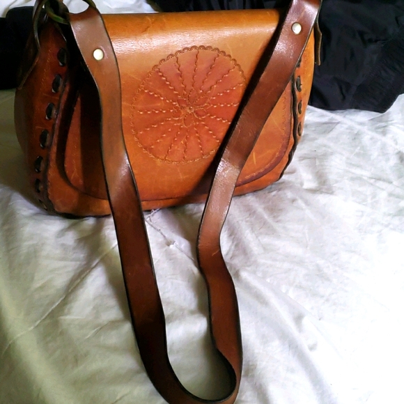 ⚡2 X Host Pick⚡ One of a Kind Vintage Leather Satchel - Picture 2 of 11